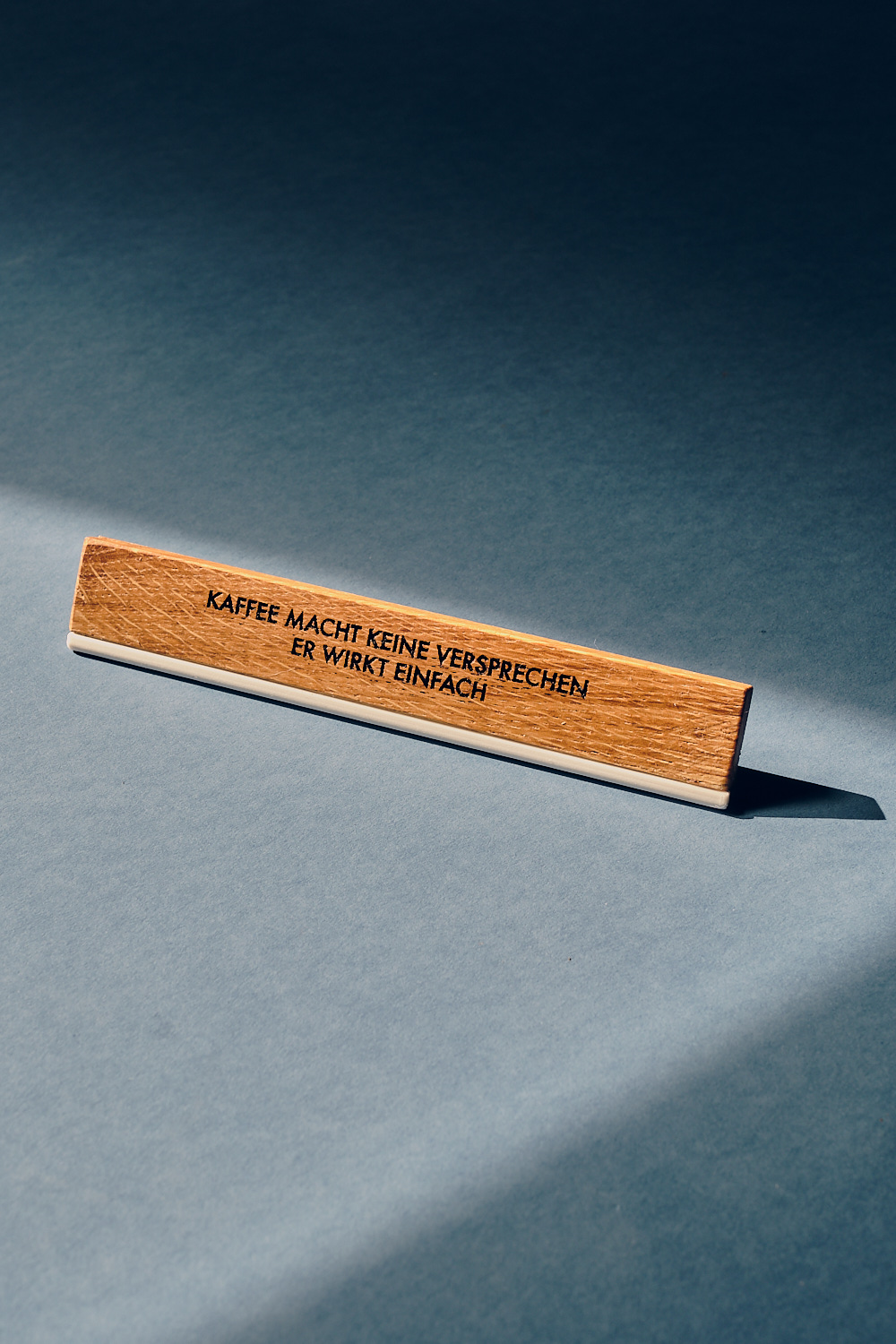 Lasergravur auf Holz — Fotografie-Zitate als Anhänger, Geschenke und Editionen