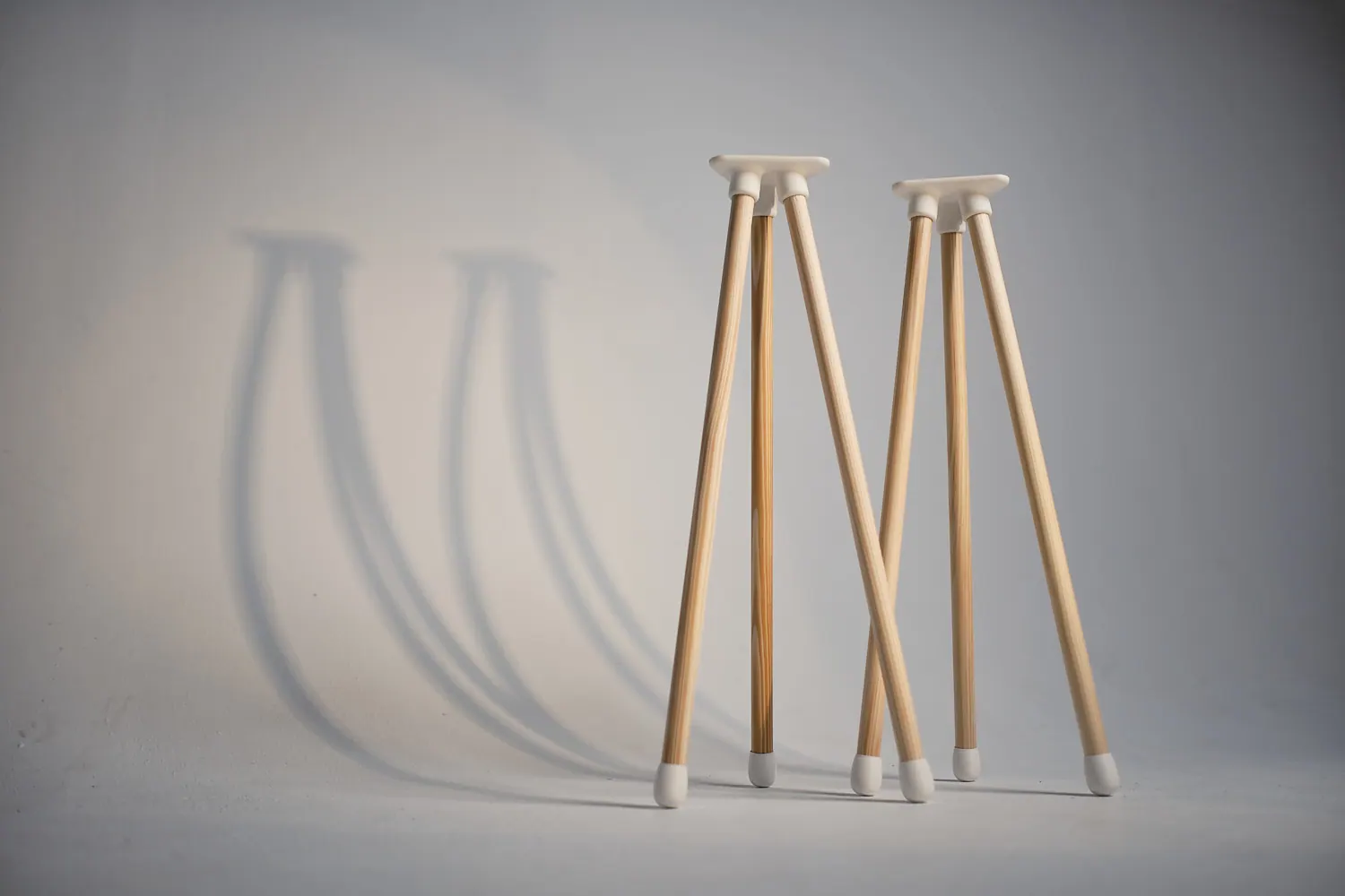 Deltapod — Lautsprecherständer aus Holz und 3D-Druck
